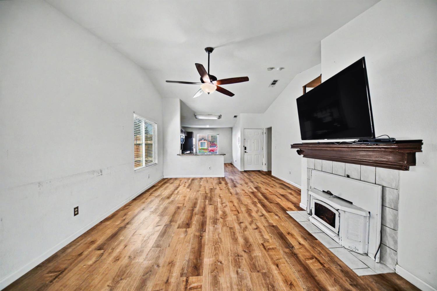 9572 Stonewall Court