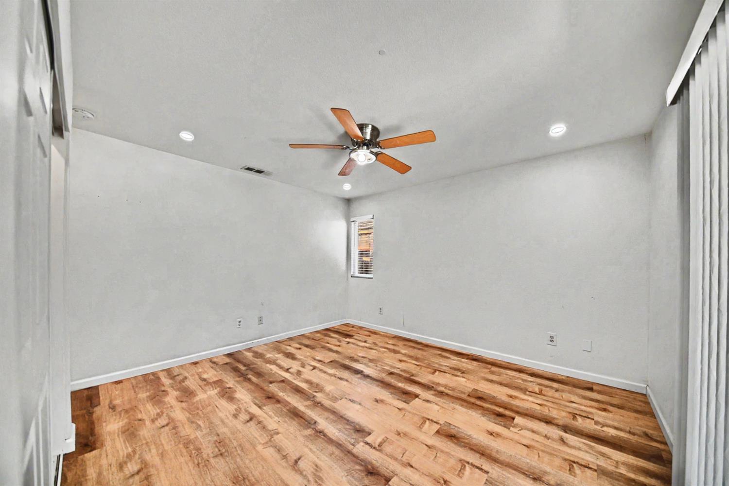 9572 Stonewall Court