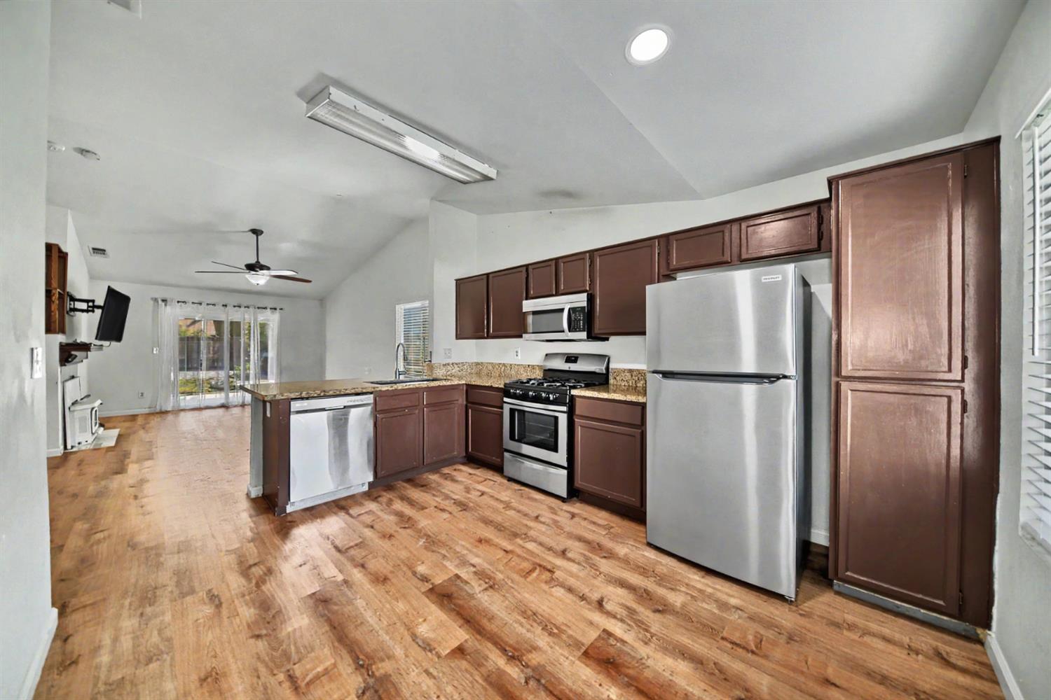 9572 Stonewall Court
