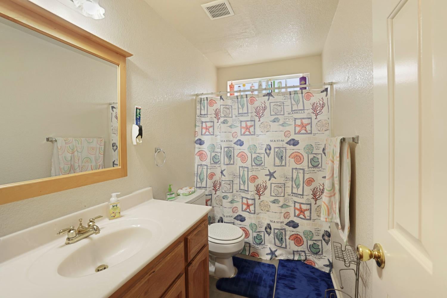 913 Jayhawk Way