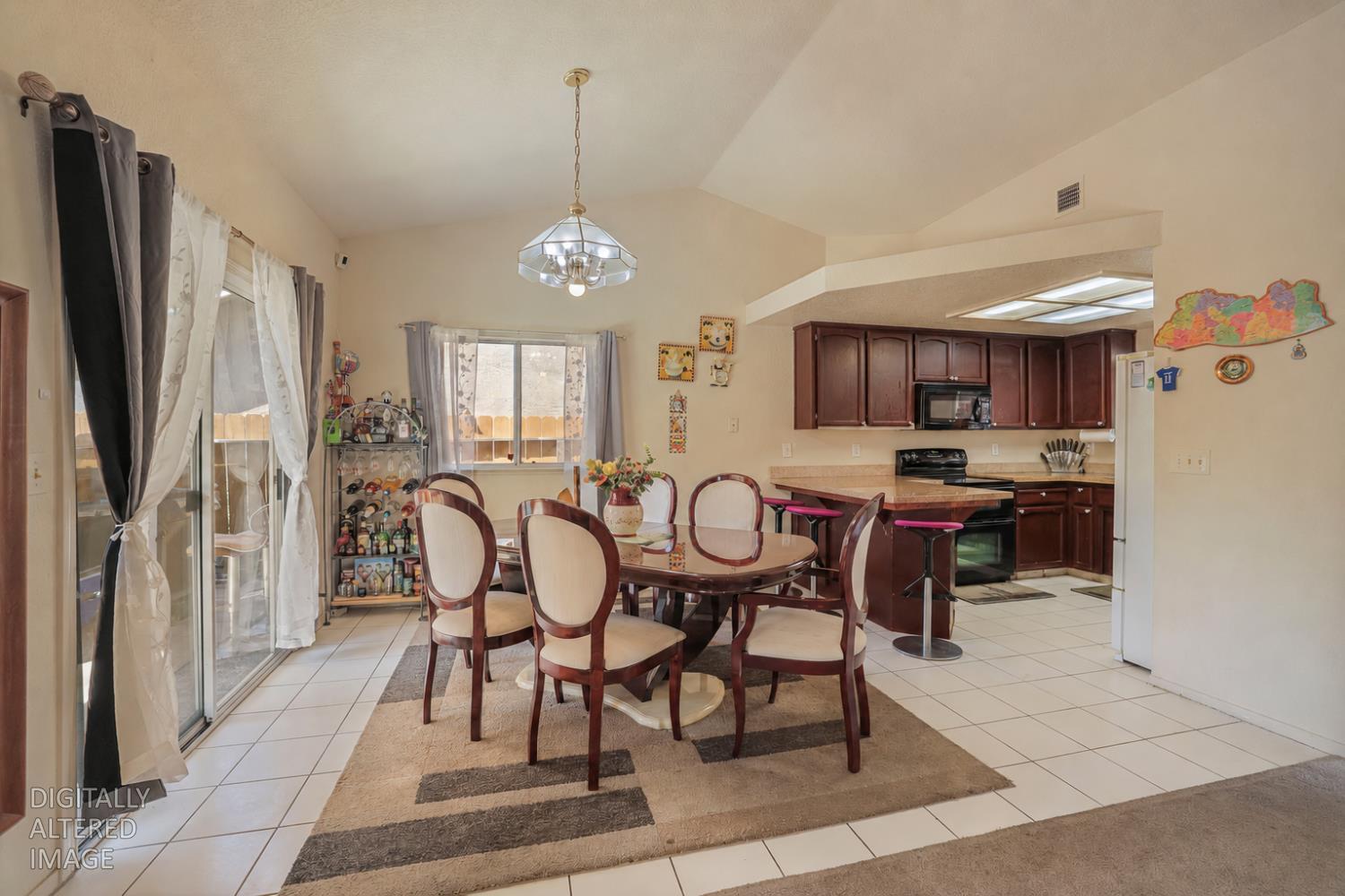 913 Jayhawk Way