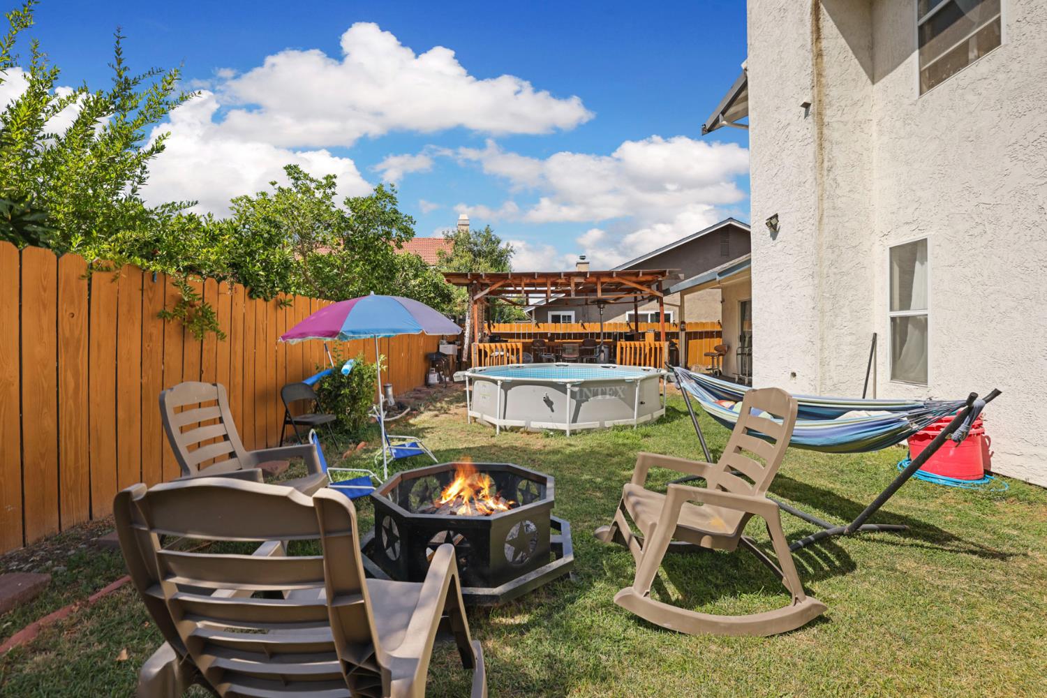 913 Jayhawk Way