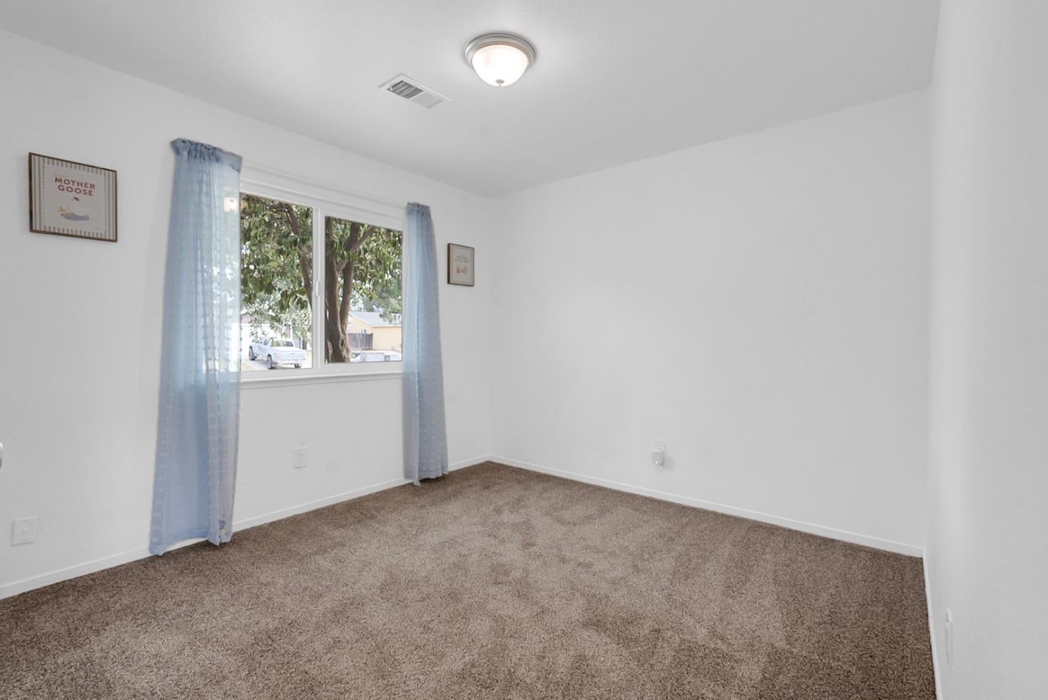 34 Skylark Court