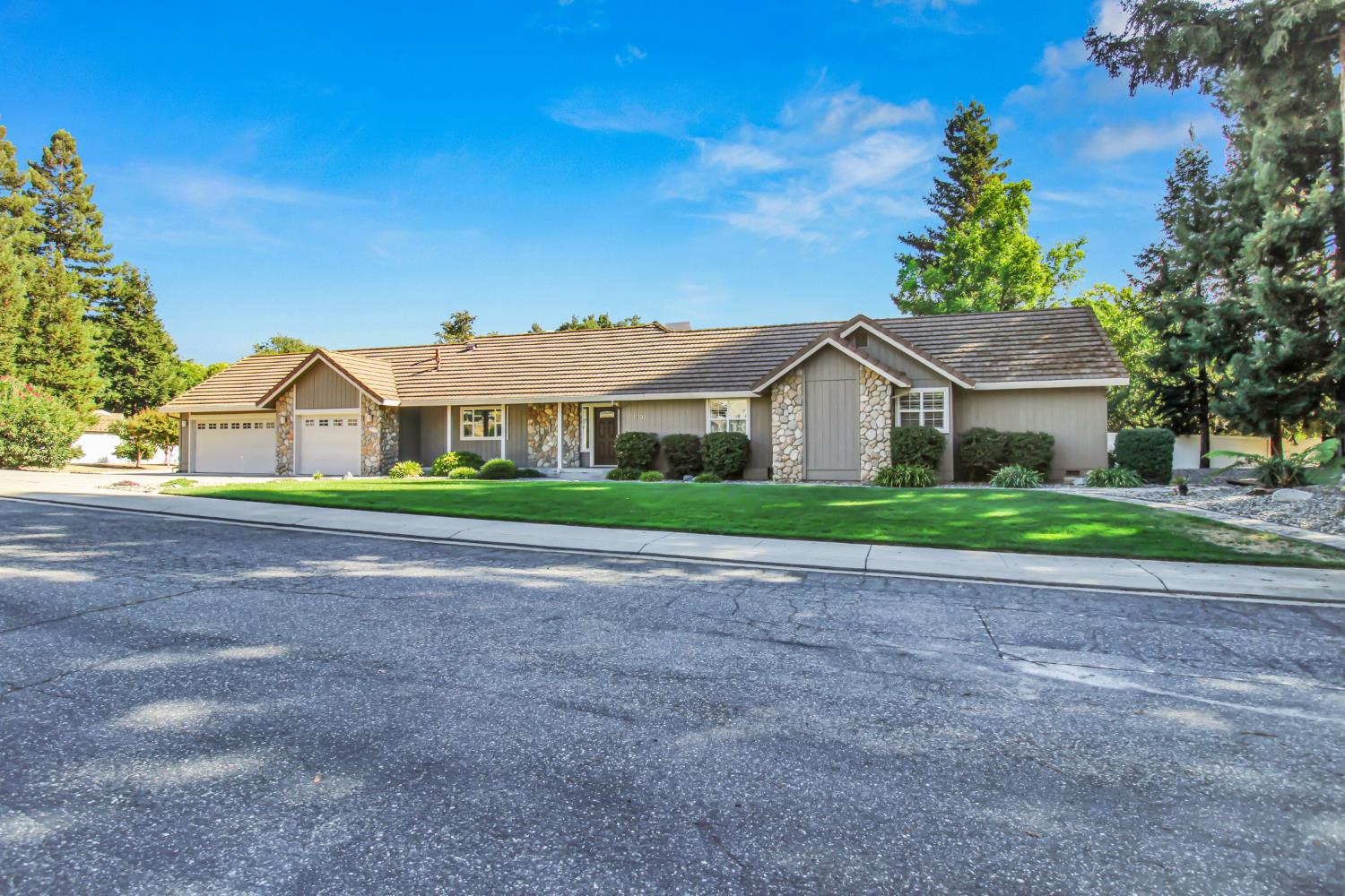 11000 Mallard Court