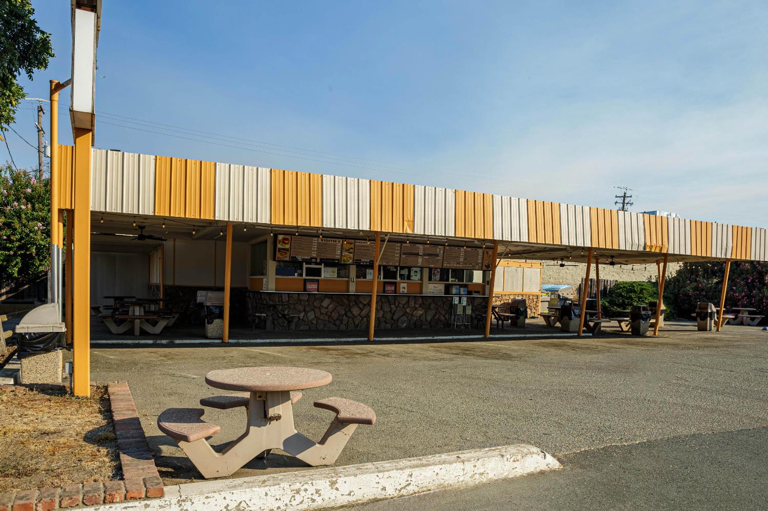 18737 E Hwy 88