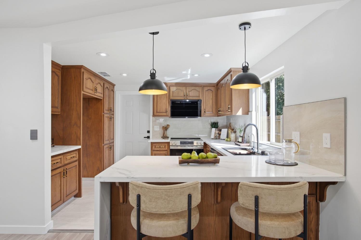1909 Temescal Drive