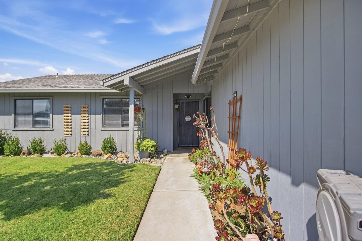 3565 Deseret Drive