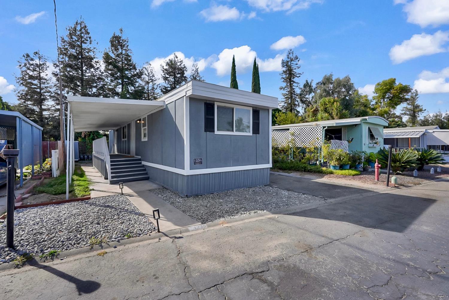 1236 Magic Sands Way