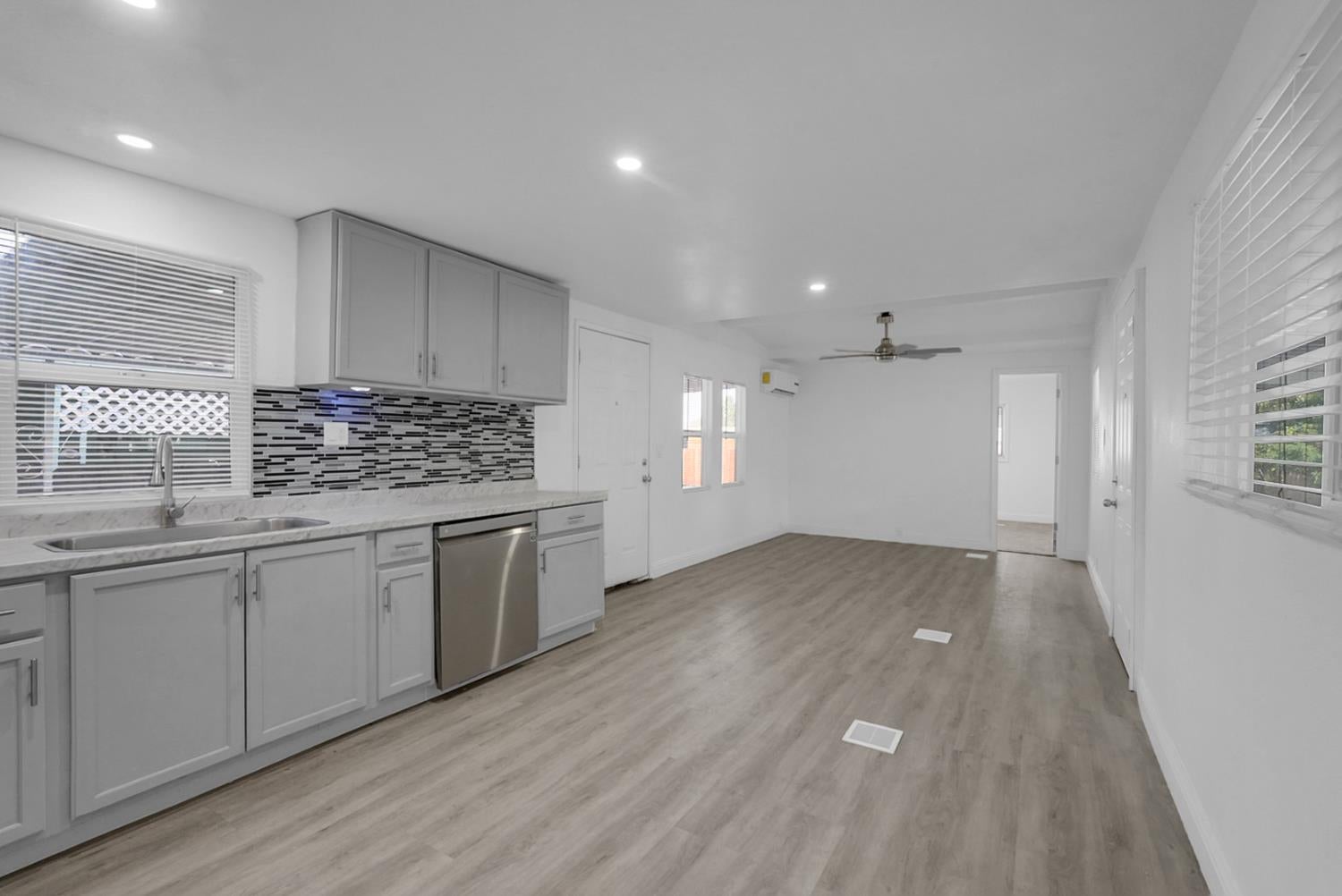 1236 Magic Sands Way