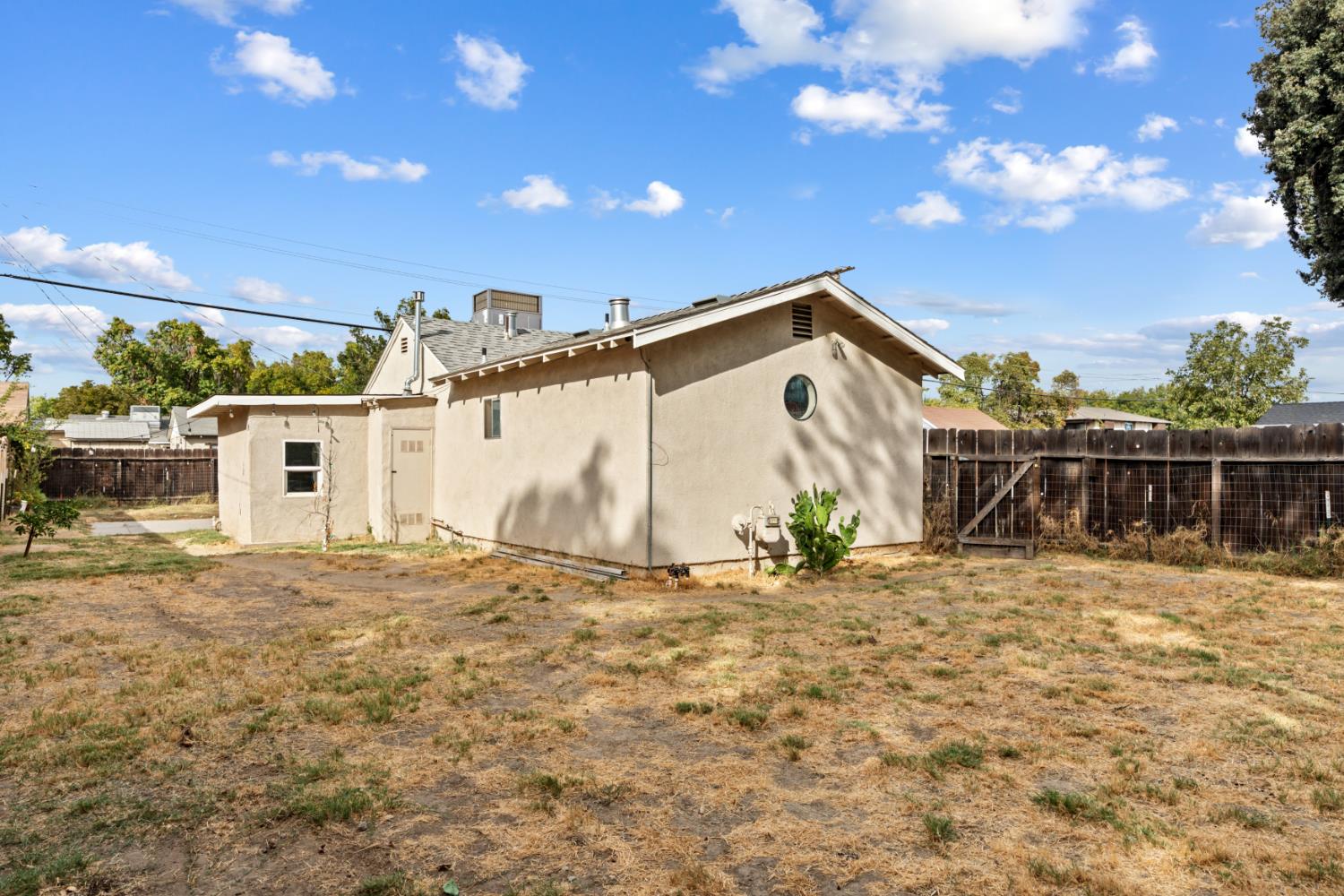 1401 TEBBUTT Avenue