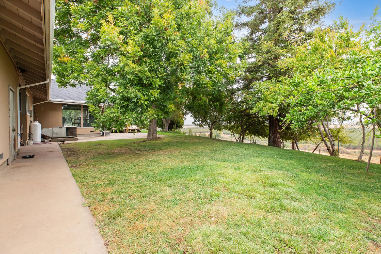 5610 E Highway 4