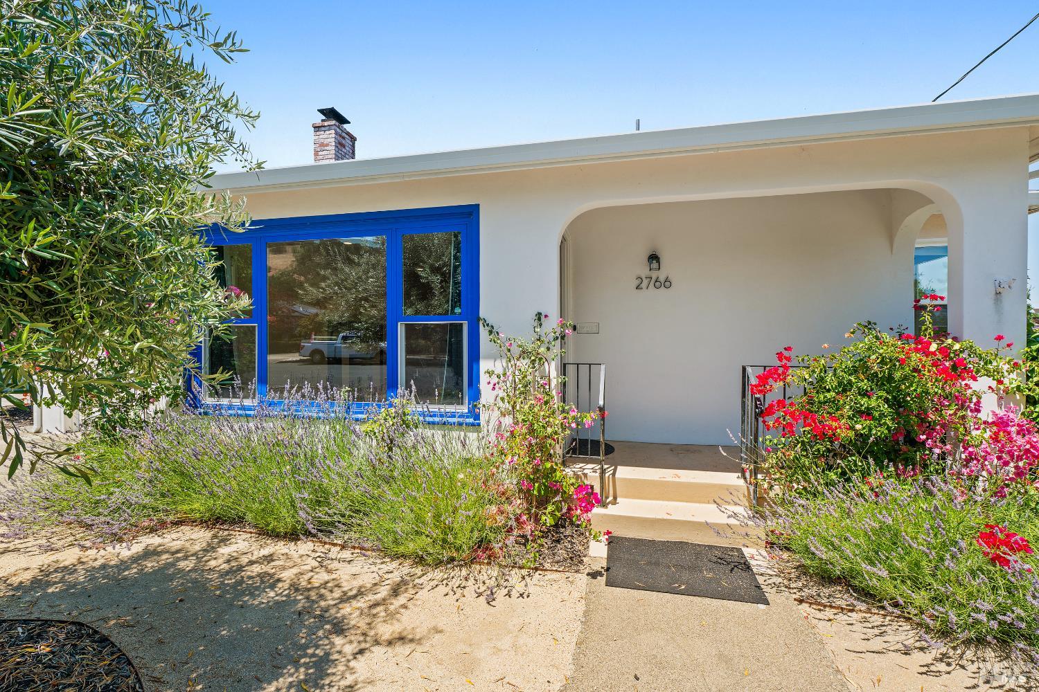 2766 Iowa Street