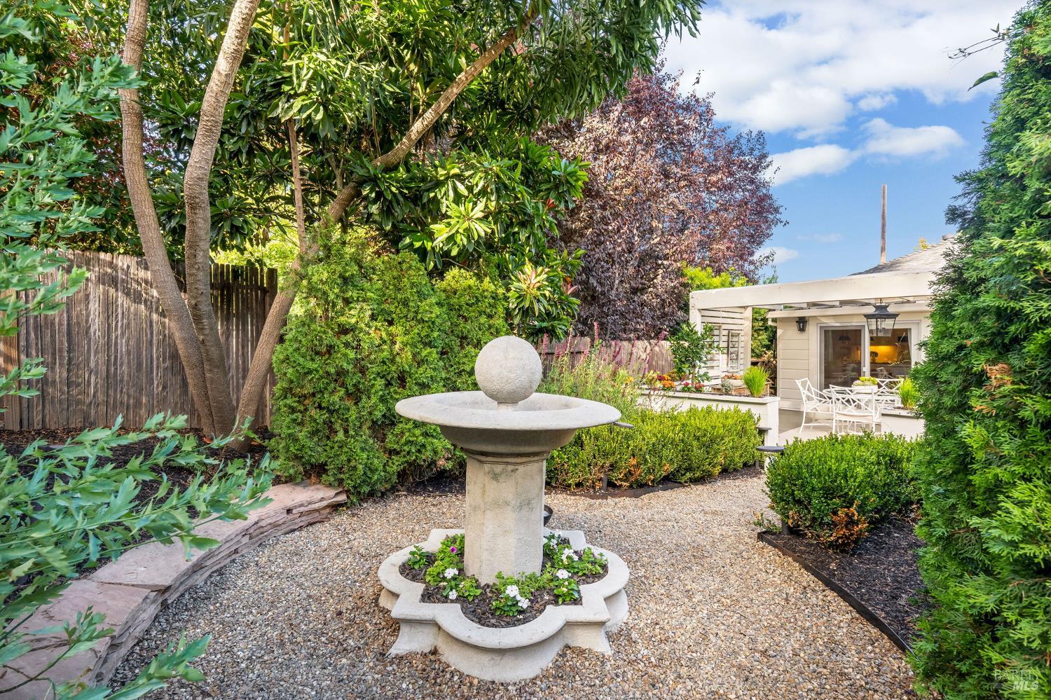 204 Hawthorne Avenue