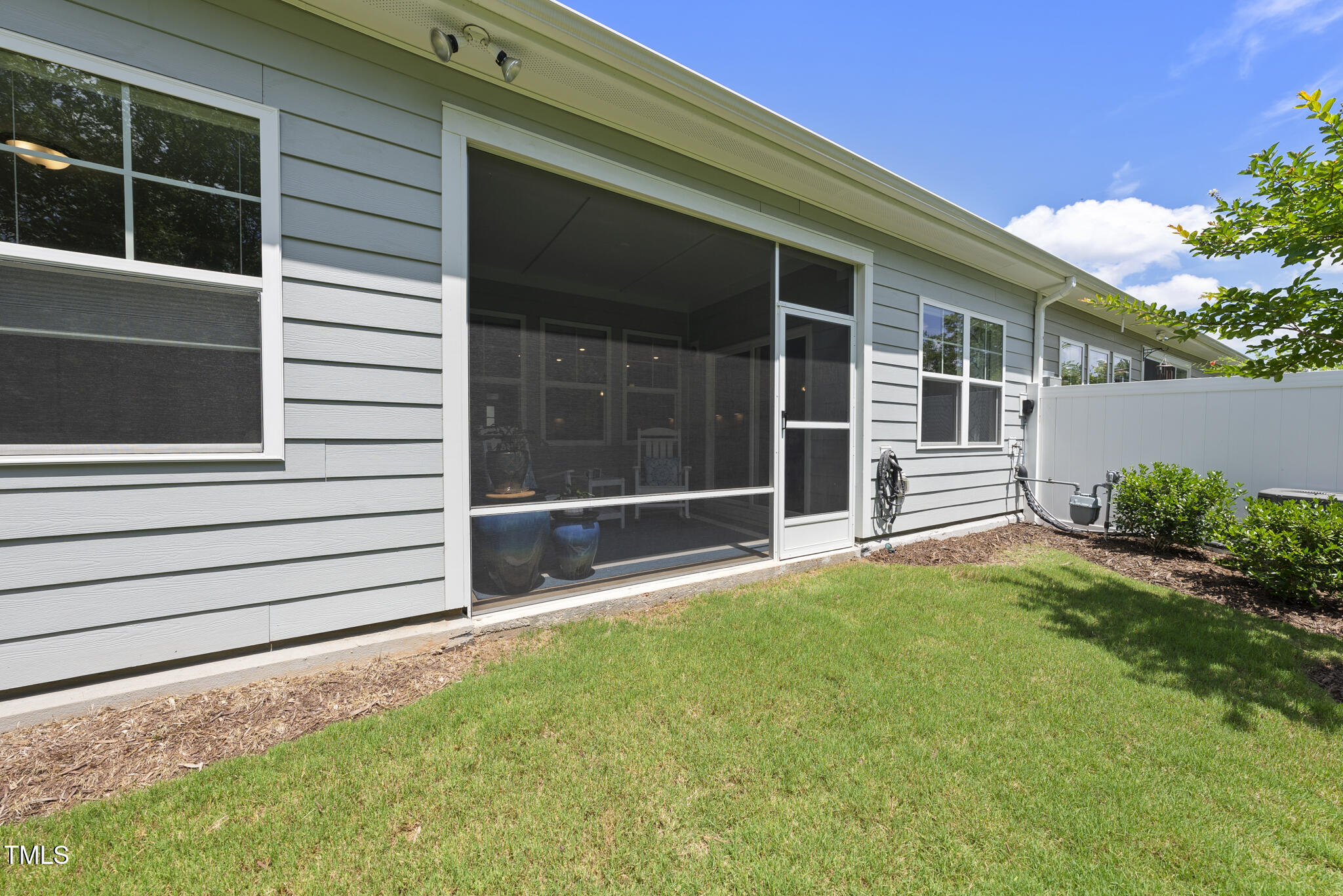 1125 Surveyor Drive
