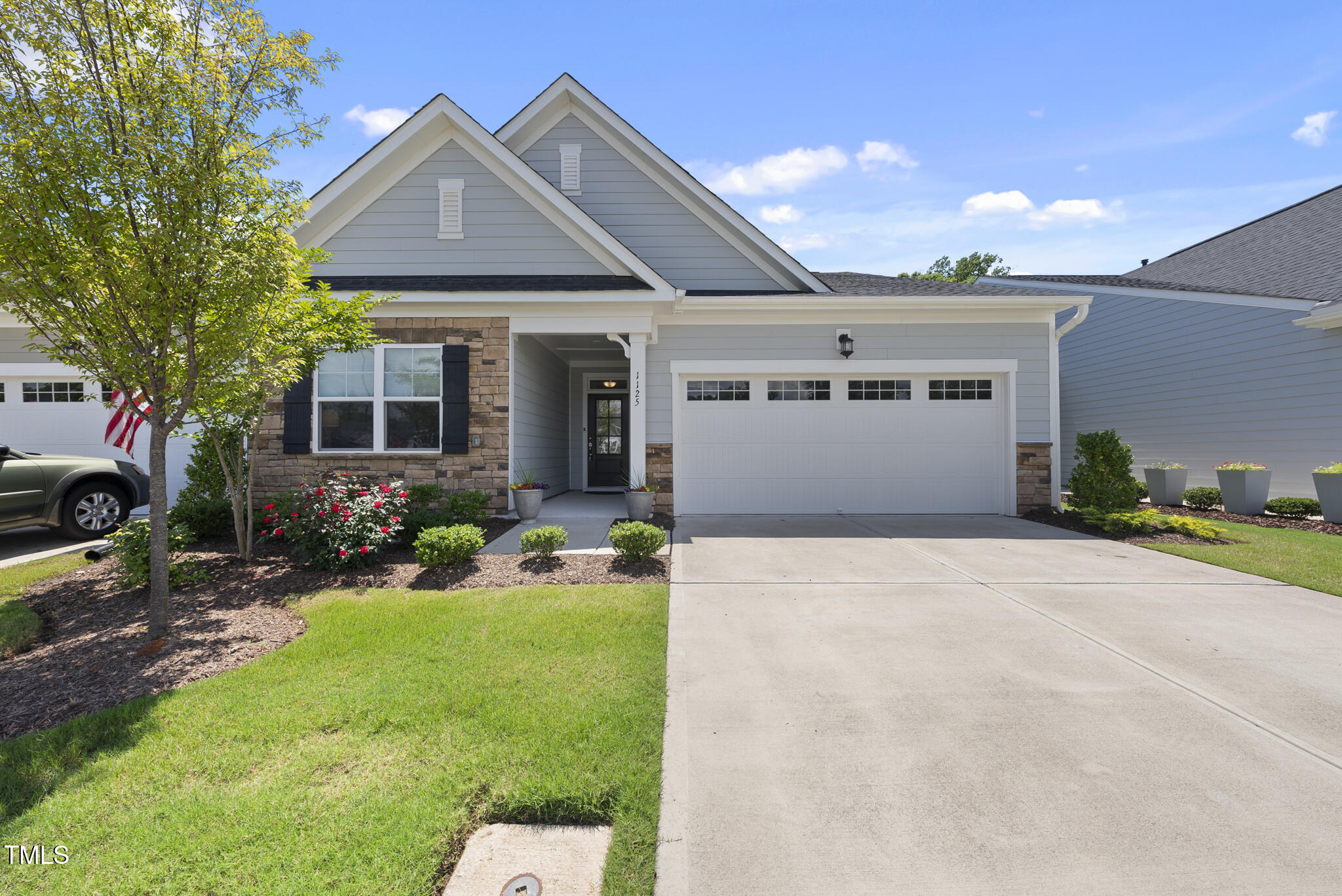 1125 Surveyor Drive