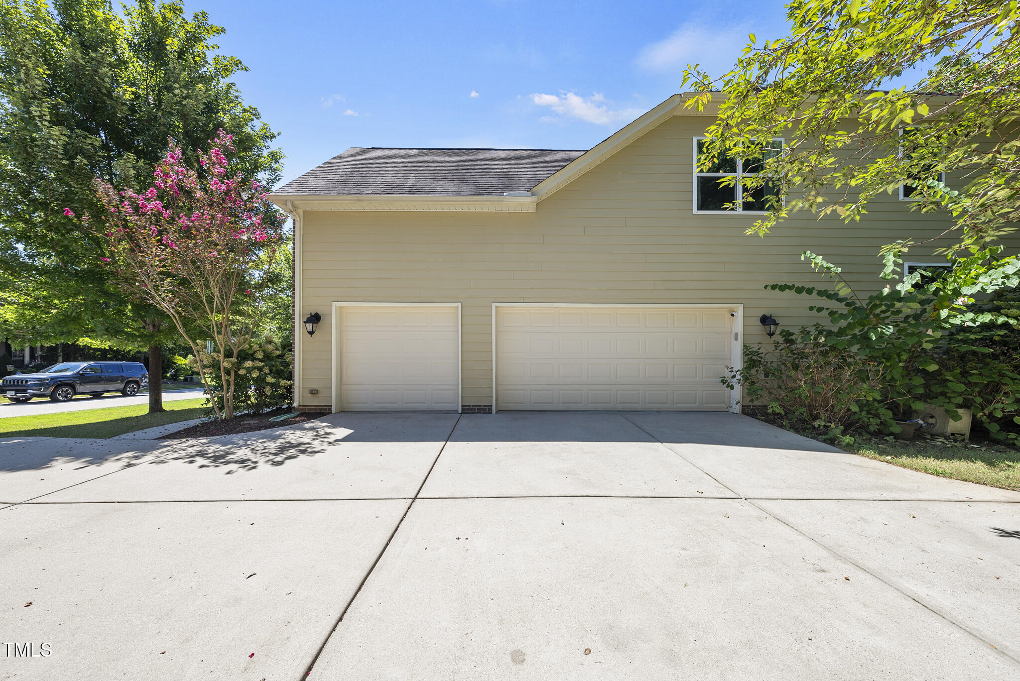 8516 Newberry Grove Drive