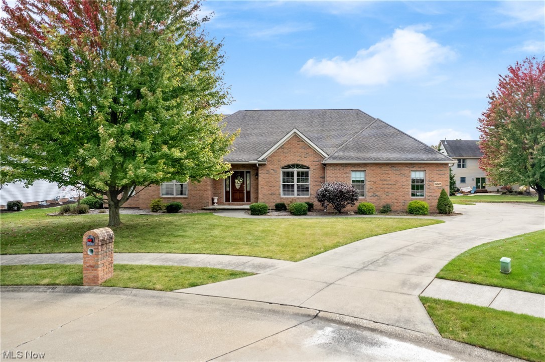 882 Laurel Circle