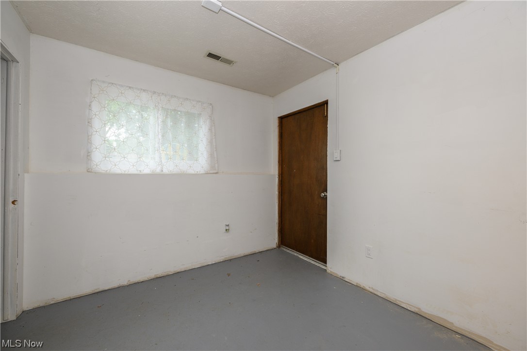 1284 Highwood Drive
