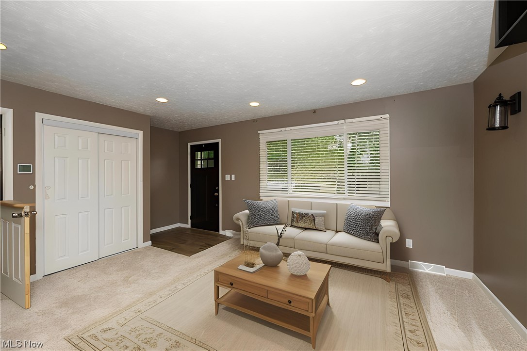 1284 Highwood Drive