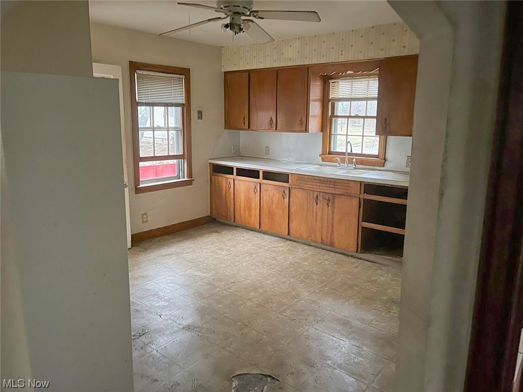 2137 4th NE