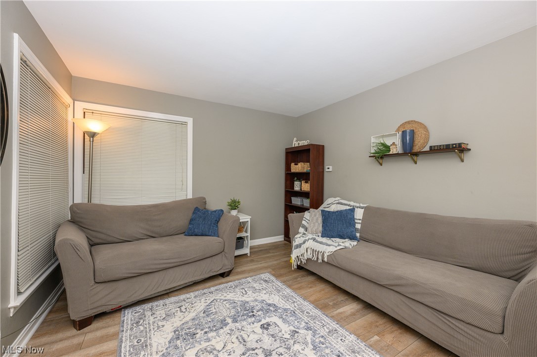 3143 Oakwood Drive