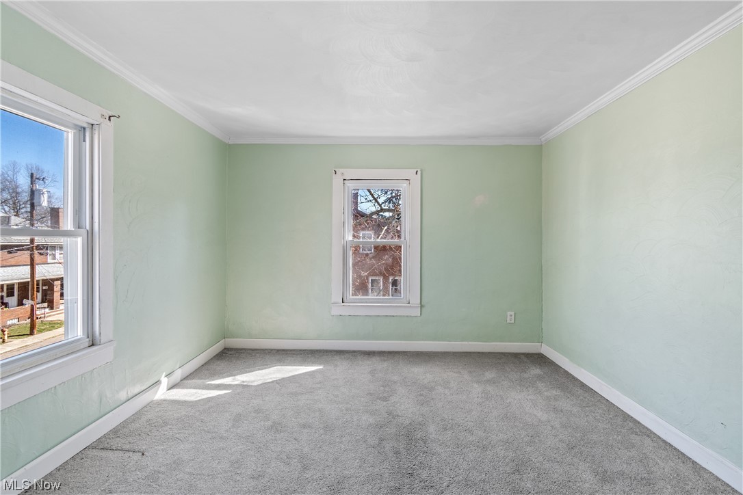 27 10th Street SW