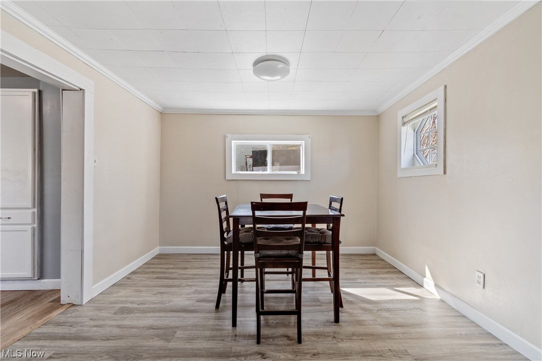 27 10th Street SW