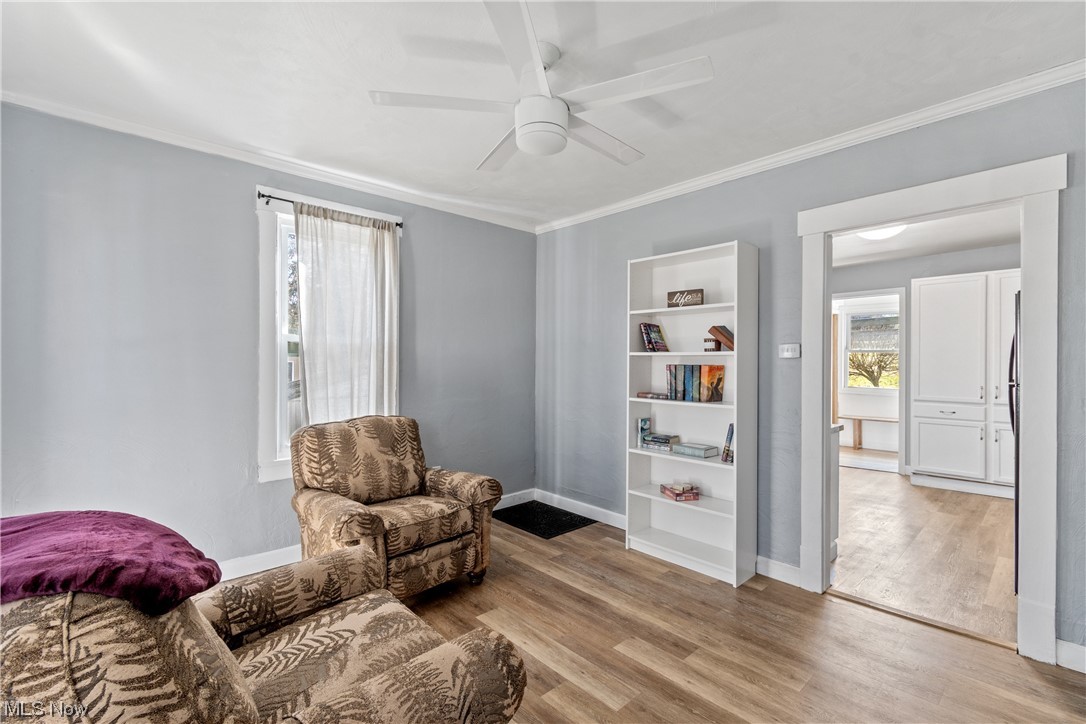 27 10th Street SW