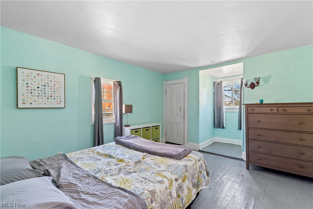 27 10th Street SW
