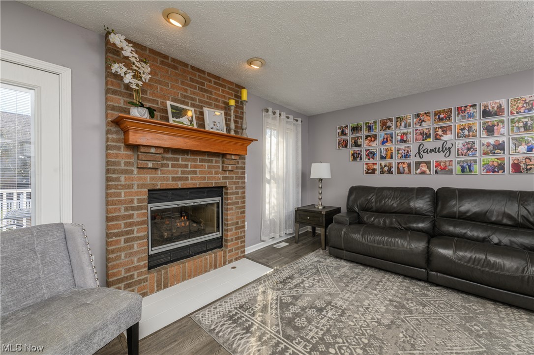 871 Sandlewood Drive