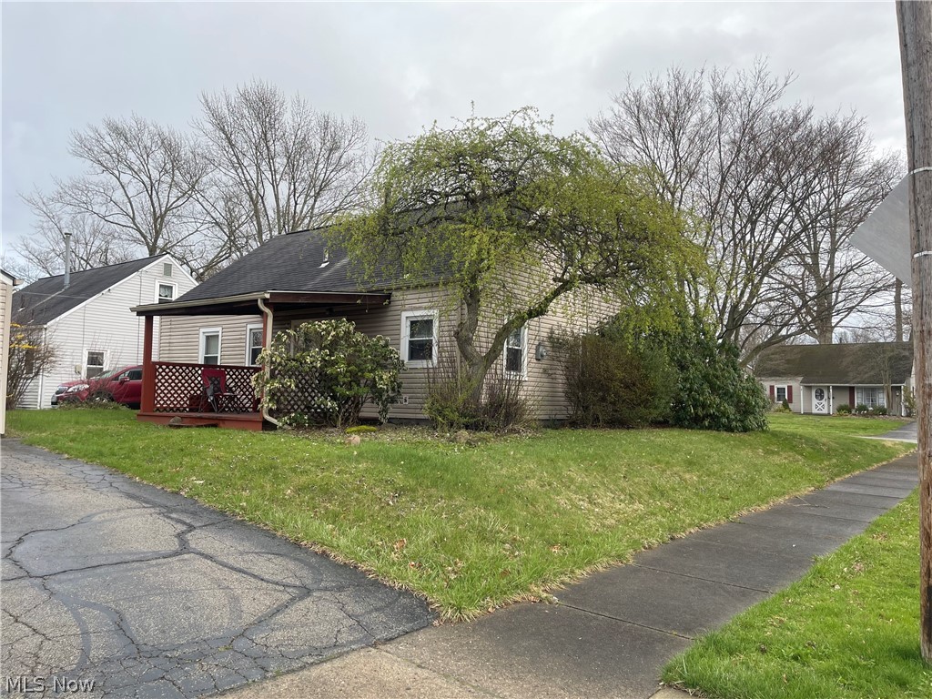 1479 Maplewood Street NE