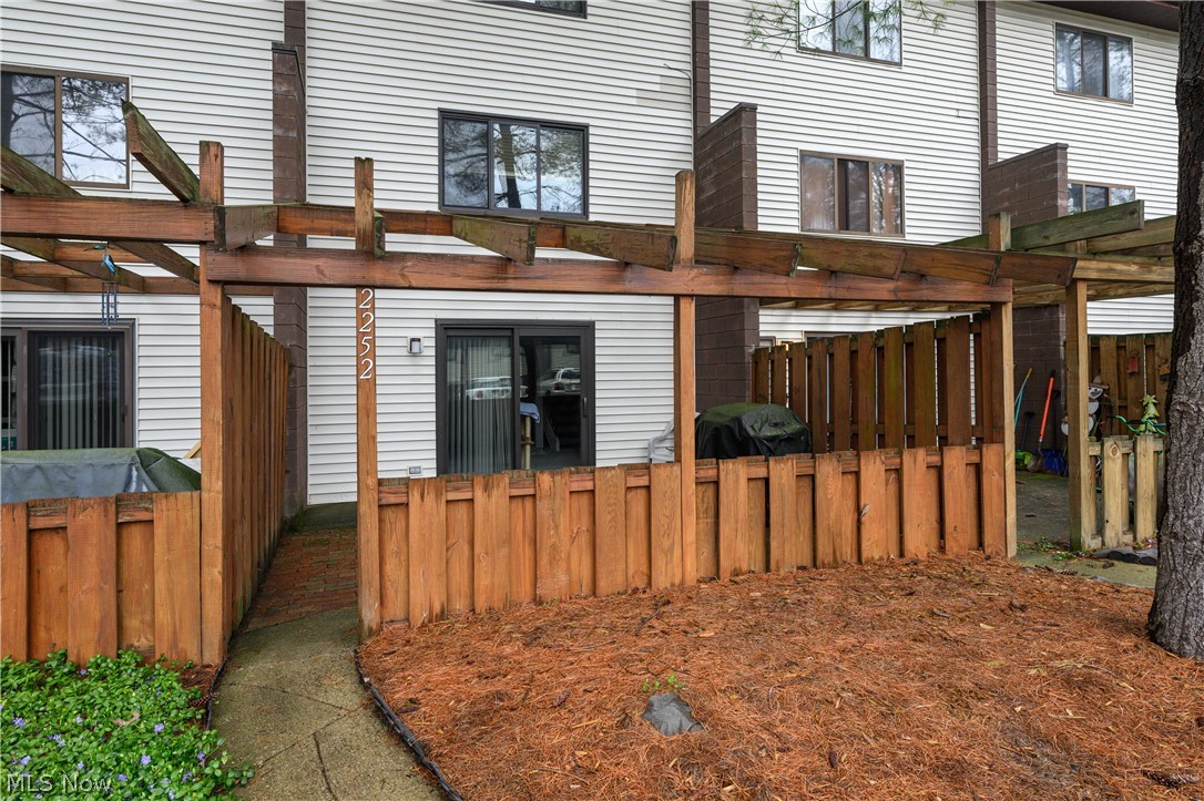 2252 Pine Top Court