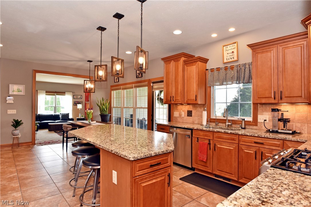 6607 Woodbridge Circle NW