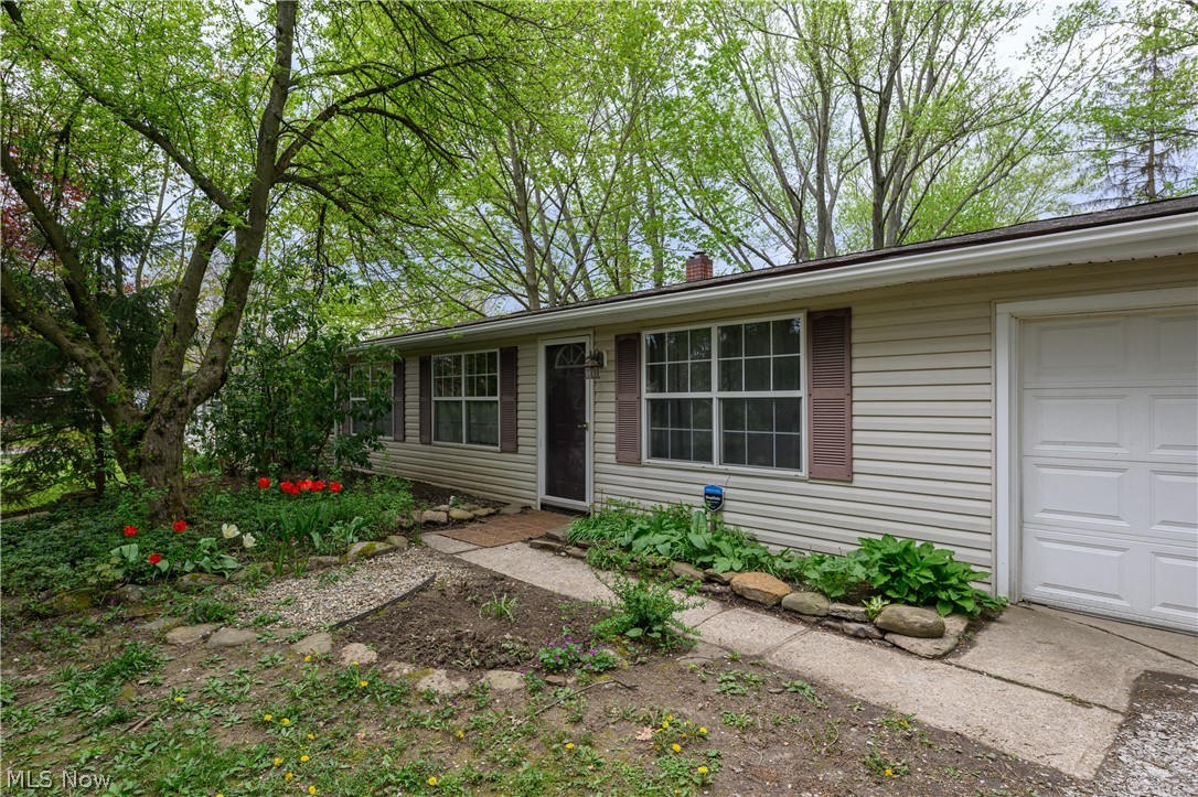 3055 Polly Road