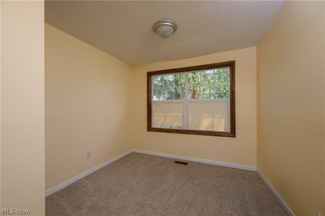 3055 Polly Road