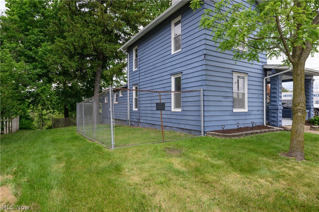 726 Lincoln Way NW