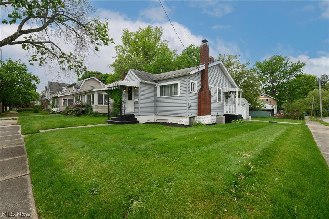 1224 Beardsley Street