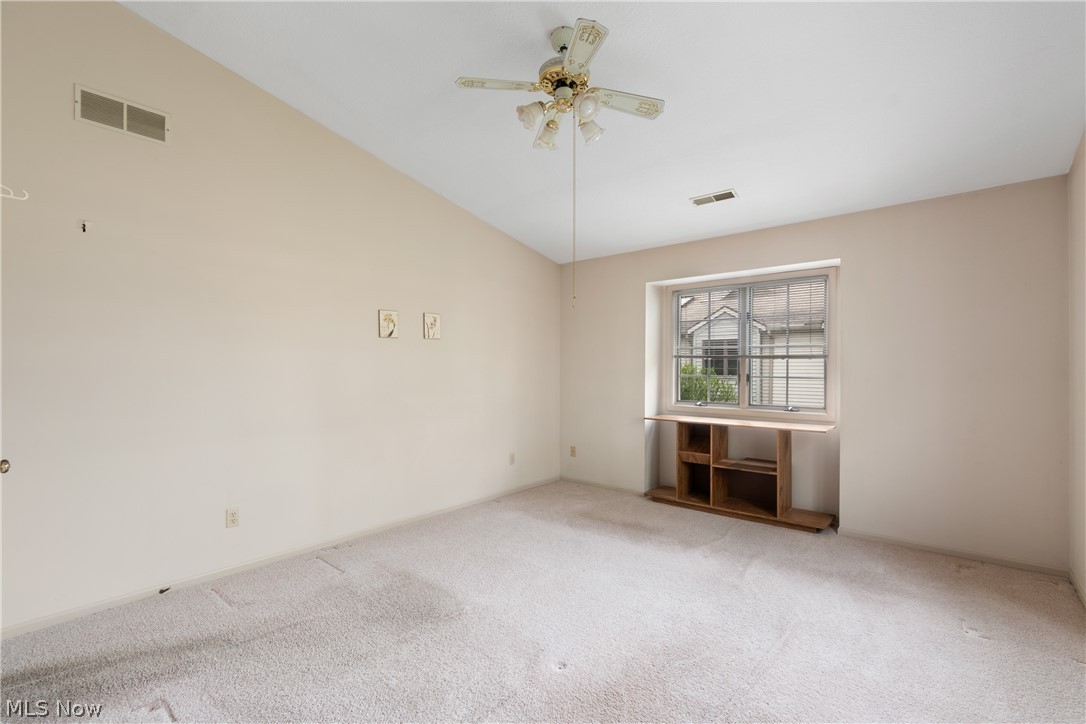 142 Holl Road NE