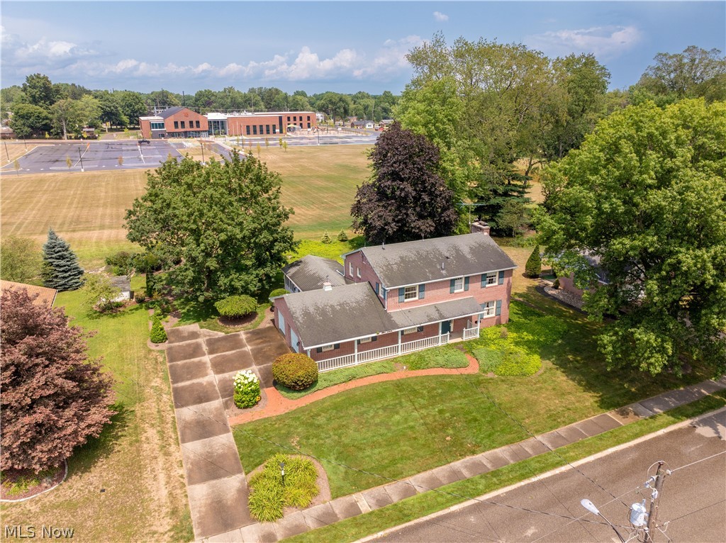 715 Edgewood Street