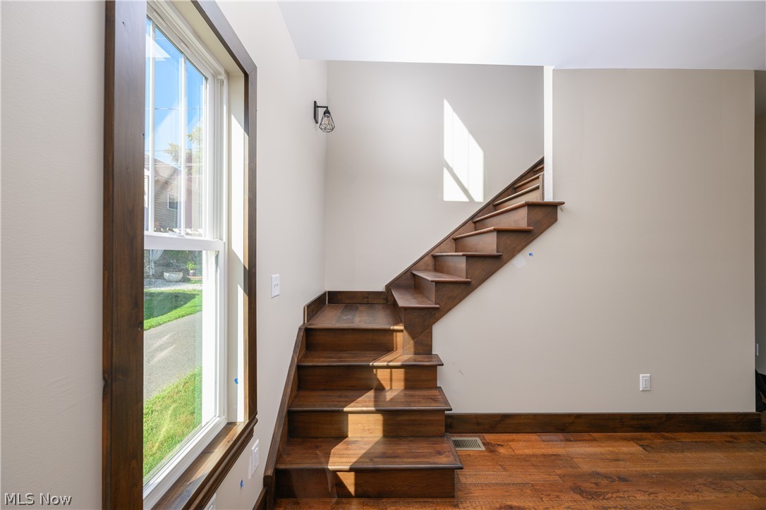 8177 S Cleveland Massillon Road 44