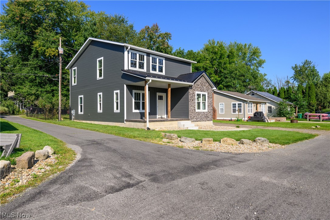 8177 S Cleveland Massillon Road 44