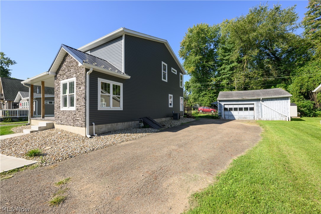 8177 S Cleveland Massillon Road 44