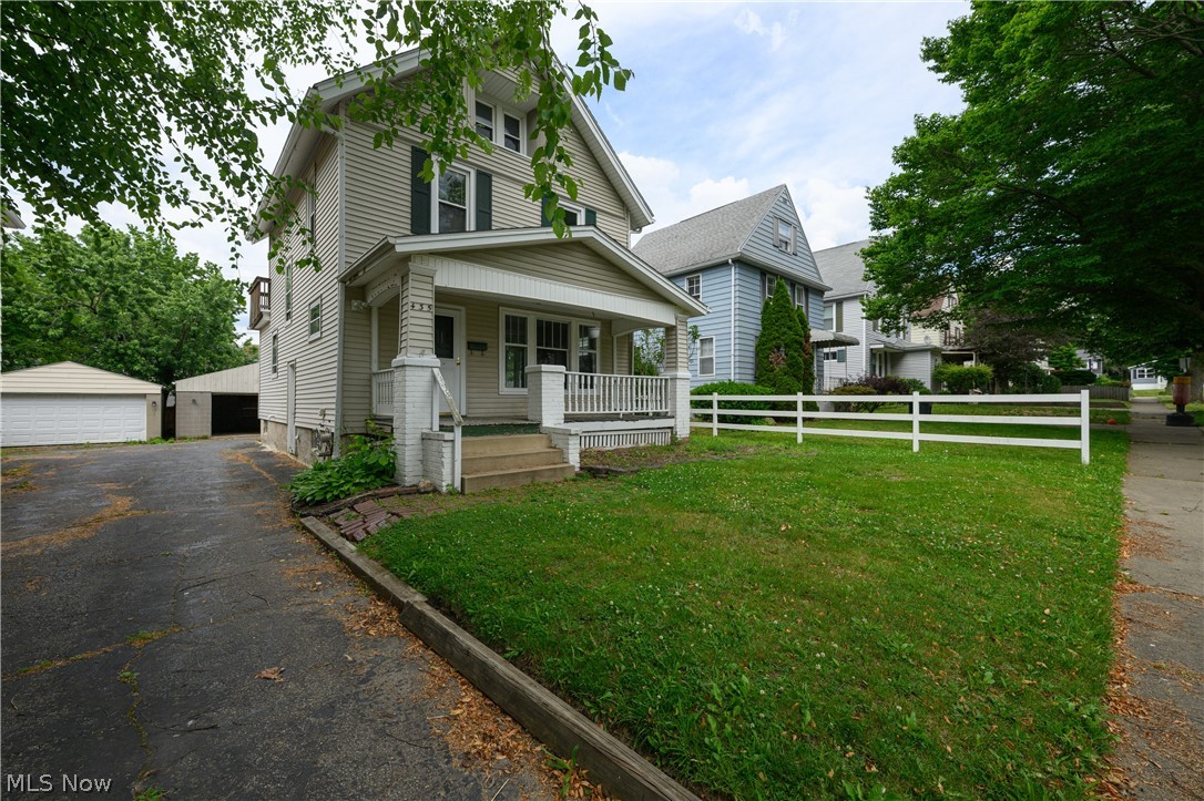 435 Lindenwood Avenue