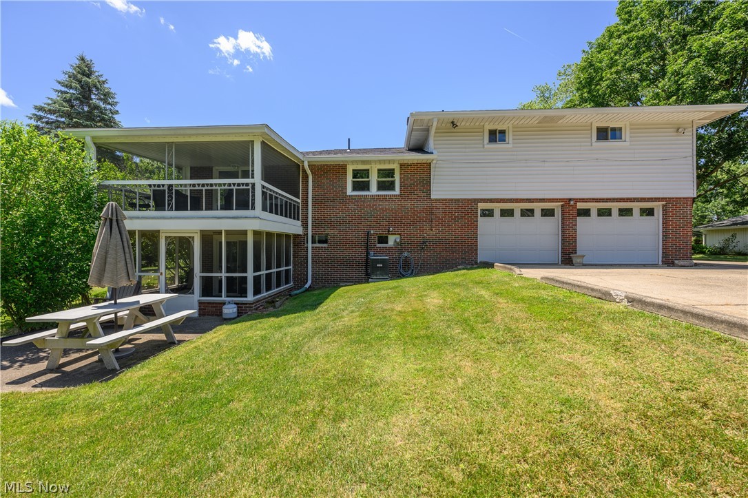 1110 Singing Brook Avenue NW