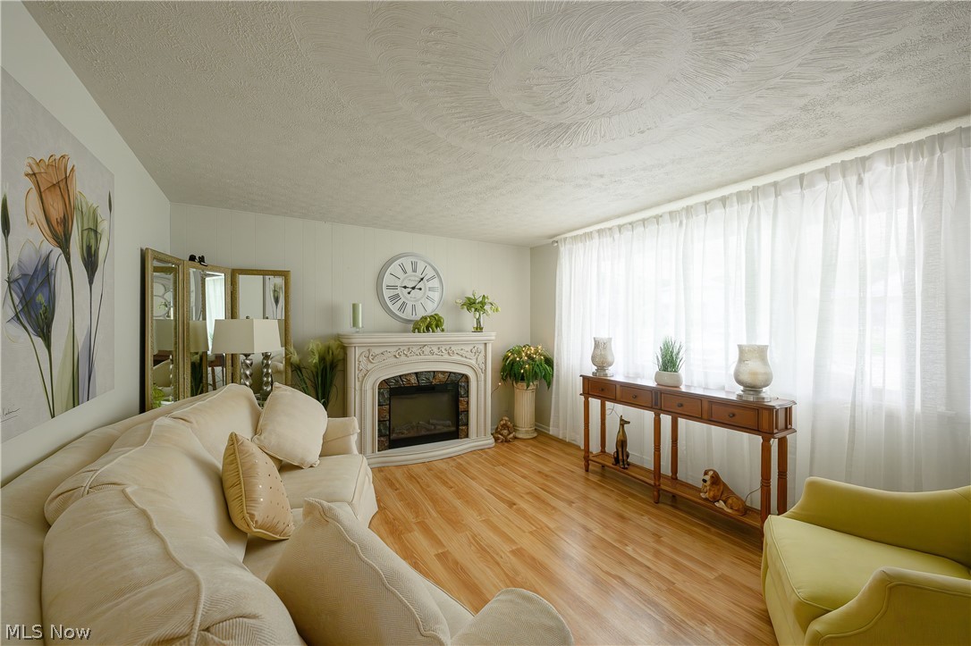 11773 Sinclair Street SW