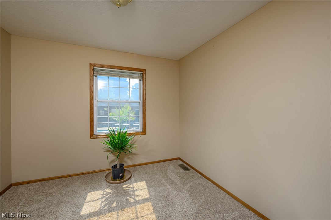 308 Avis Avenue NW