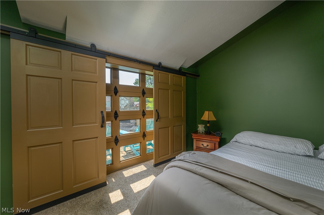 308 Avis Avenue NW