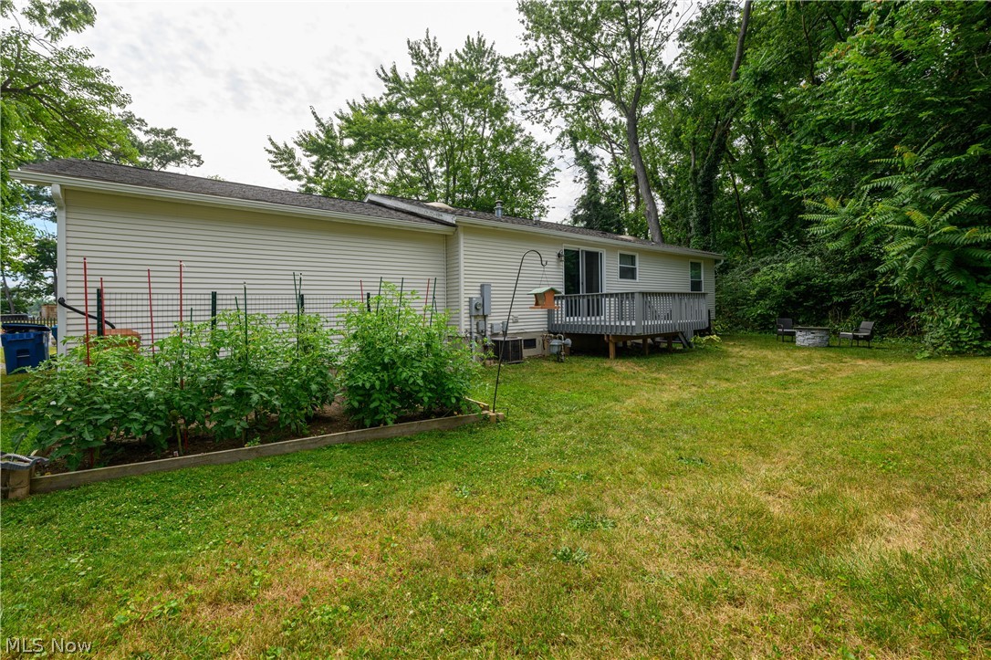 3275 Waterside Drive