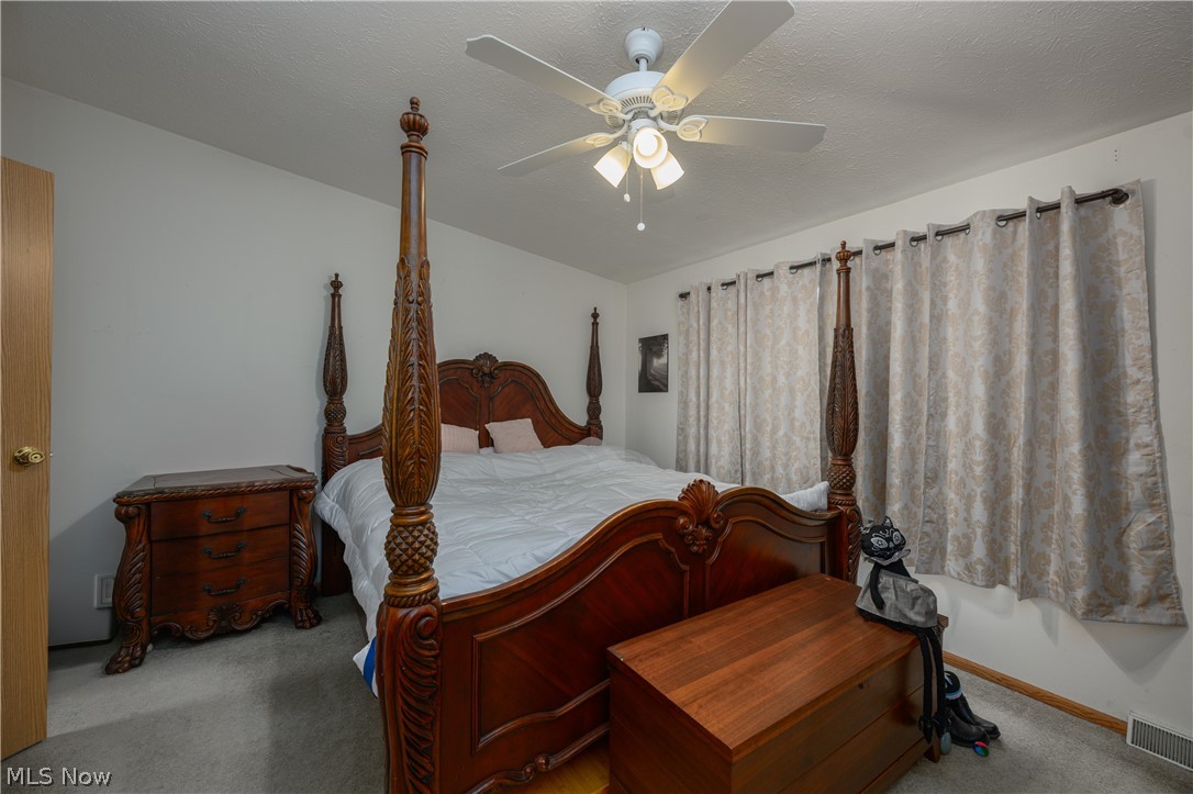 3275 Waterside Drive
