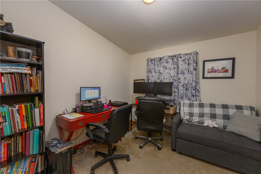 3275 Waterside Drive
